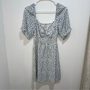 Abercrombie &‎ Fitch Smocked Puff Sleeve Floral Dress